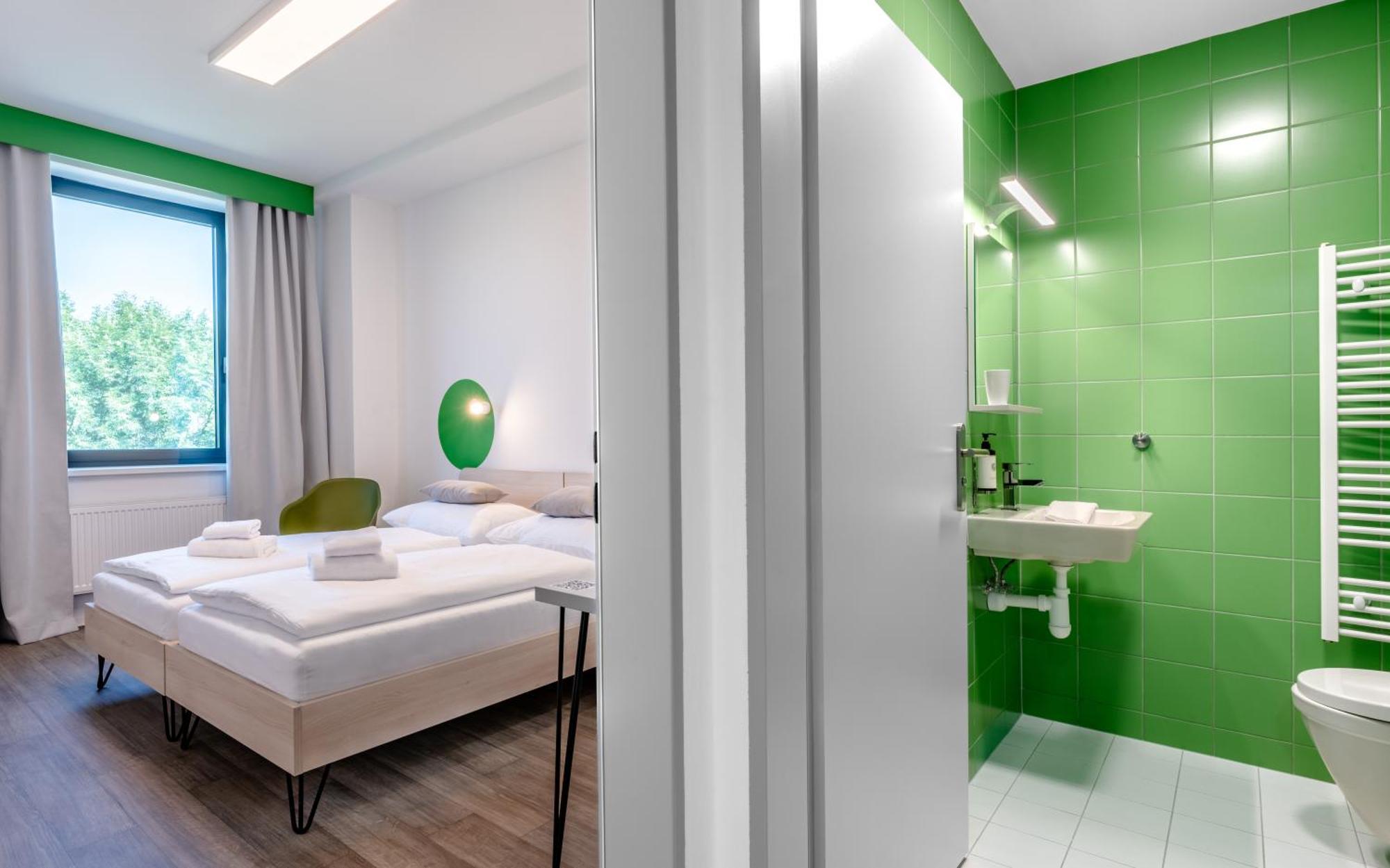 Hotel Active Stadium Ловосице Екстериор снимка